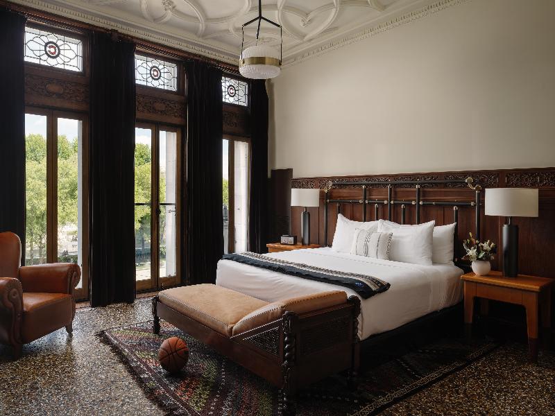 Chicago Athletic Association image