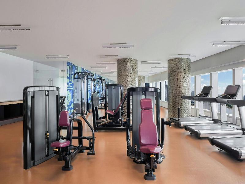 Le Meridien Saigon image