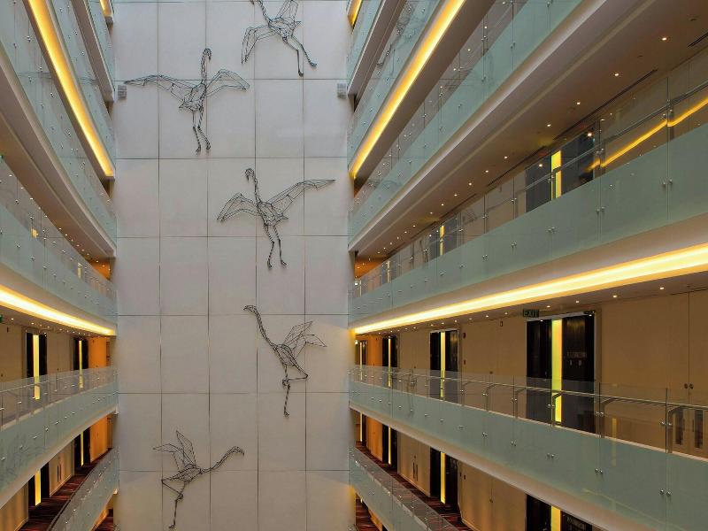 Le Meridien Saigon image