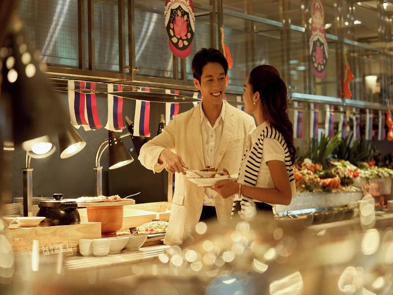 Le Meridien Saigon image