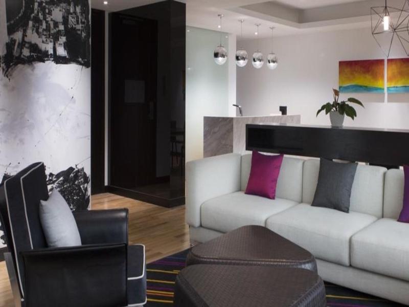 Le Meridien Saigon image