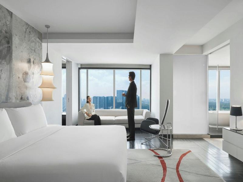 Le Meridien Saigon image