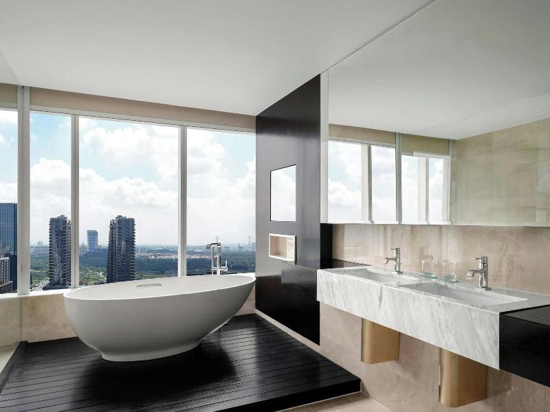 Le Meridien Saigon image
