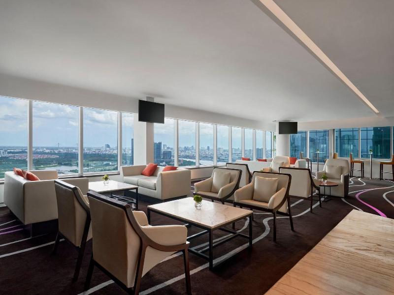 Le Meridien Saigon image
