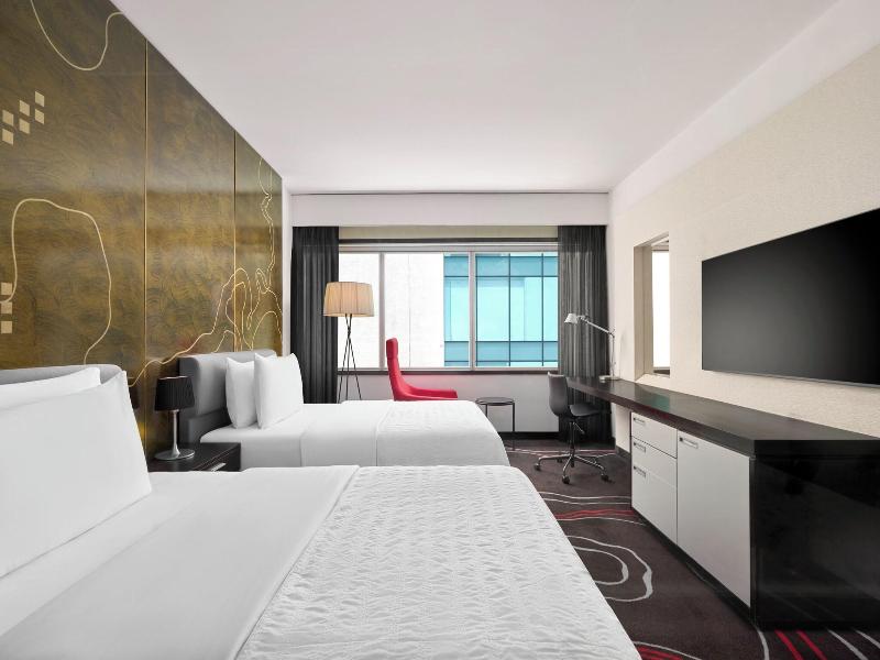 Le Meridien Saigon image