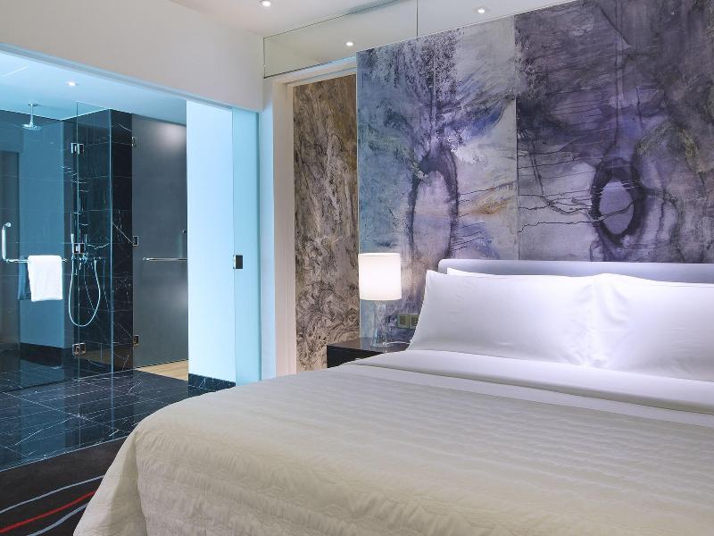 Le Meridien Saigon image