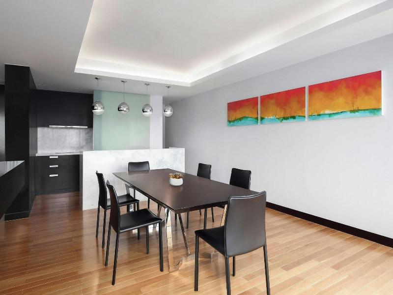 Le Meridien Saigon image