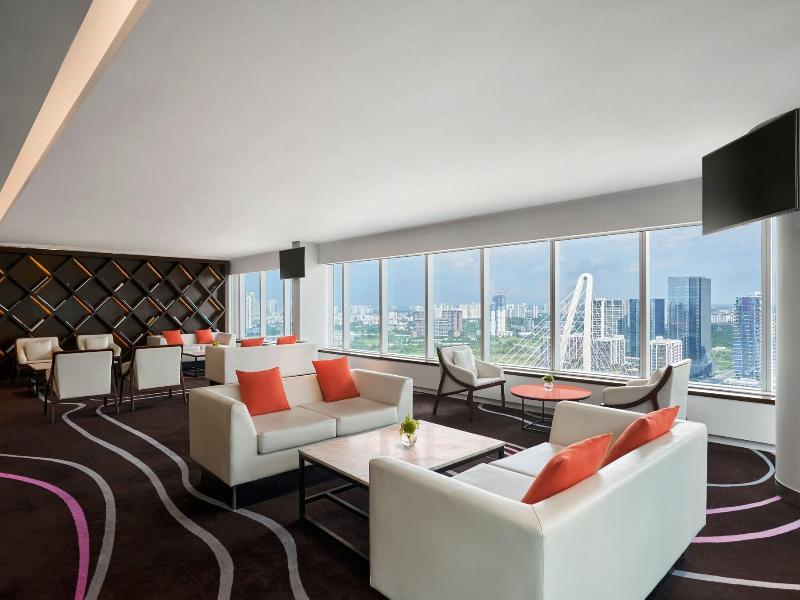 Le Meridien Saigon image