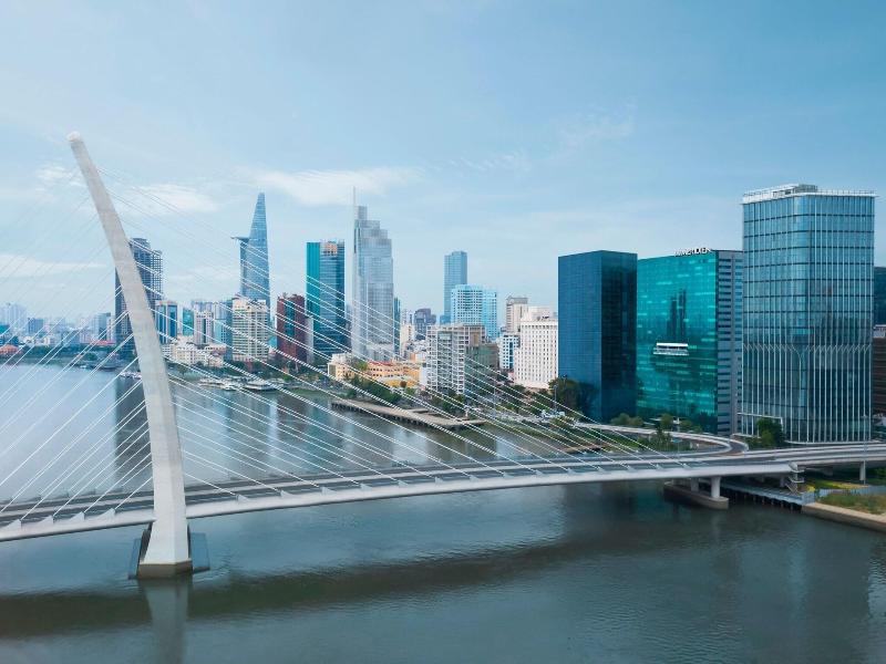 Le Meridien Saigon image