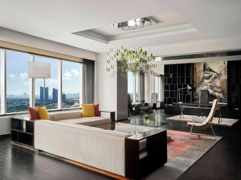 Le Meridien Saigon image