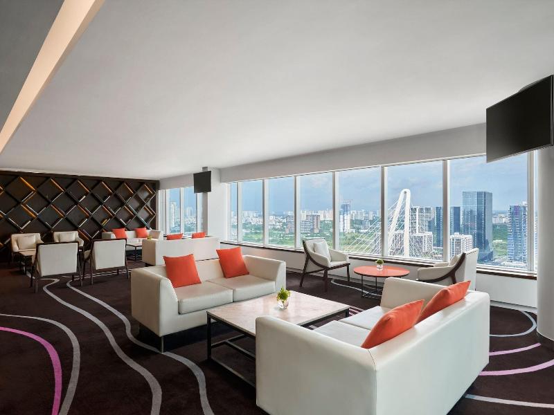 Le Meridien Saigon image