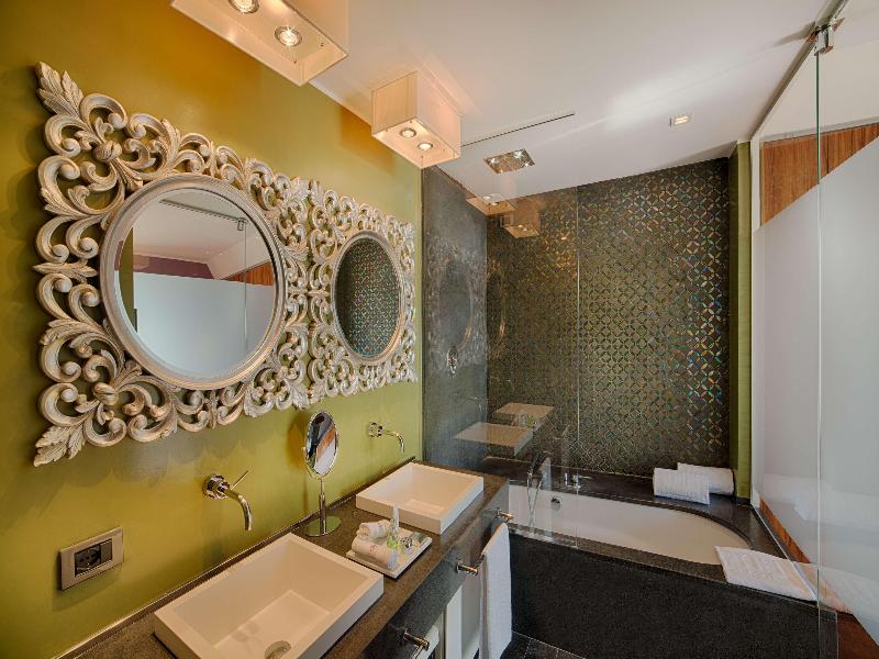 NH Collection Taormina image