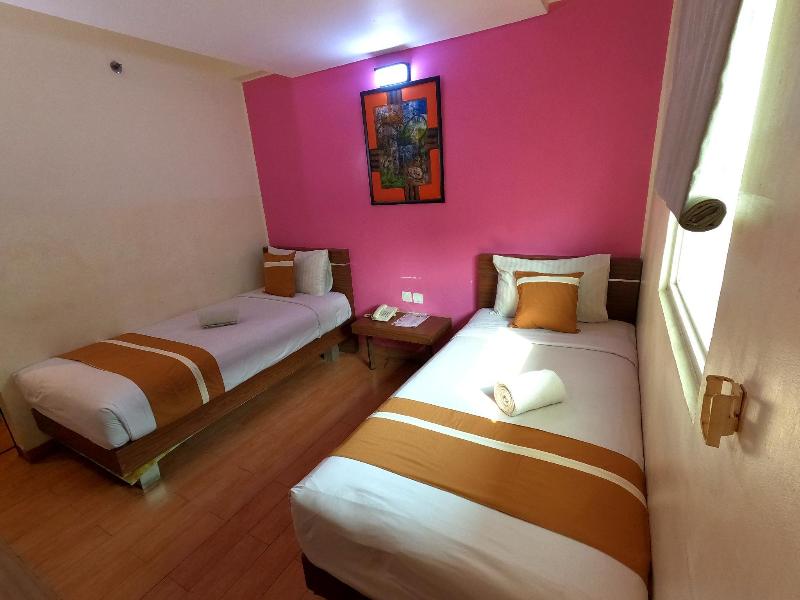 Nite & Day Hotel Jakarta Bandengan image