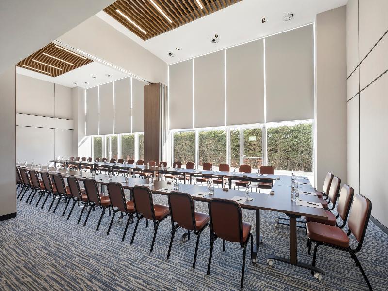 Crowne Plaza Istanbul - West image