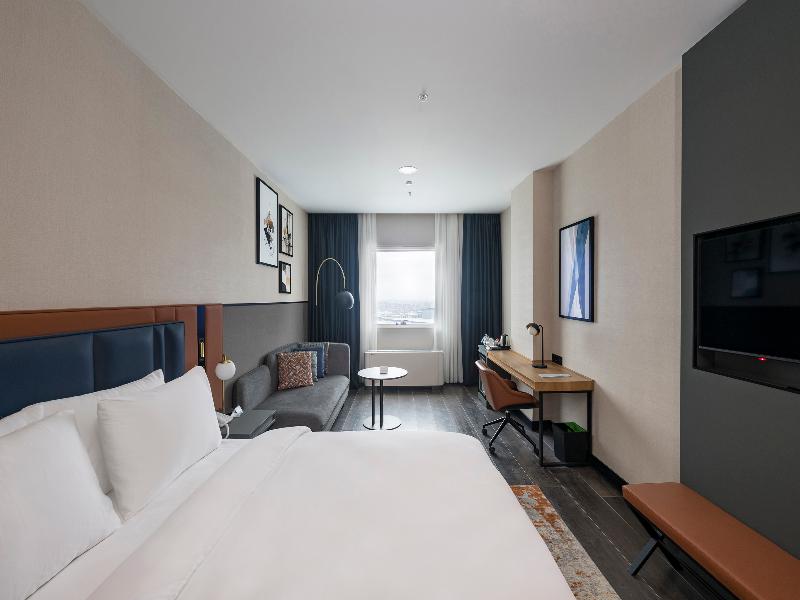 Crowne Plaza Istanbul - West image