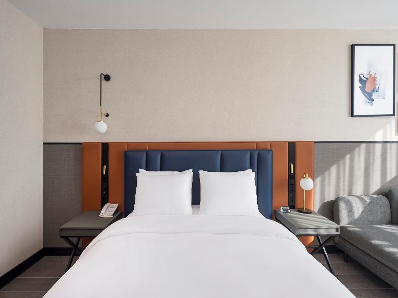 Crowne Plaza Istanbul - West image