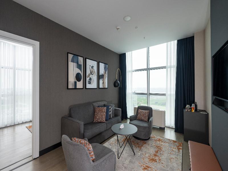 Crowne Plaza Istanbul - West image