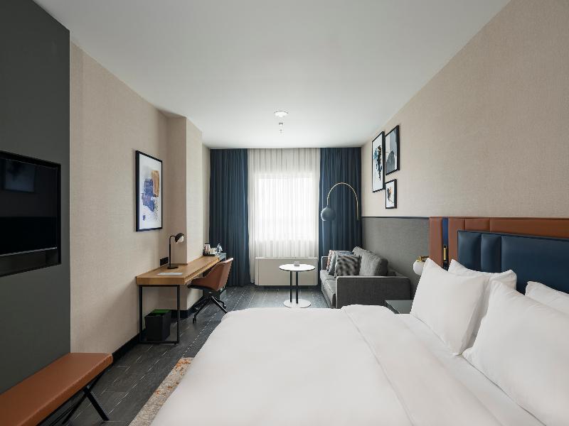 Crowne Plaza Istanbul - West image