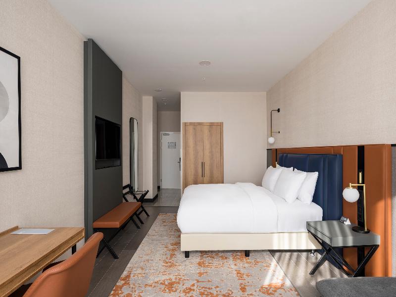 Crowne Plaza Istanbul - West image