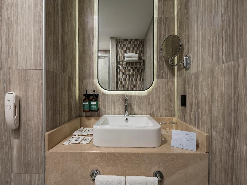 Crowne Plaza Istanbul - West image