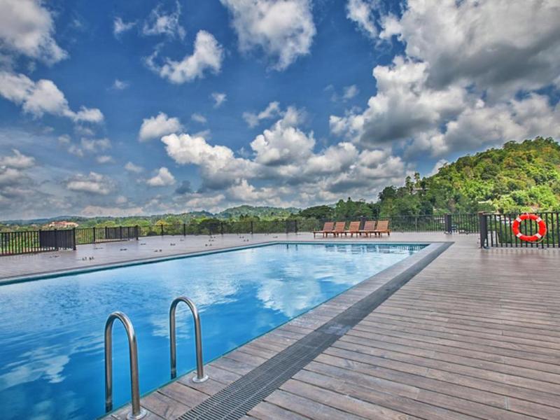 Oak Ray Regency Hotel image