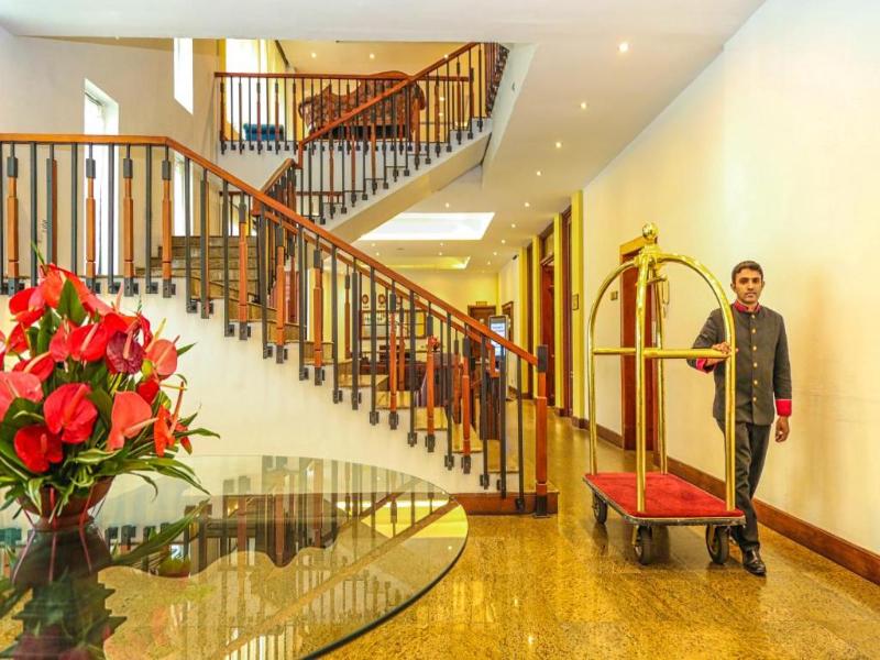 Oak Ray Regency Hotel image