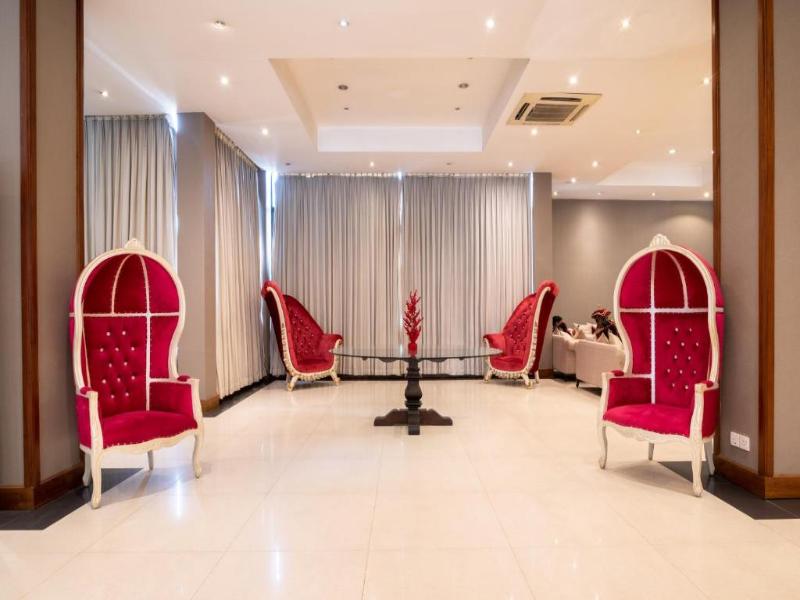 Oak Ray Regency Hotel image
