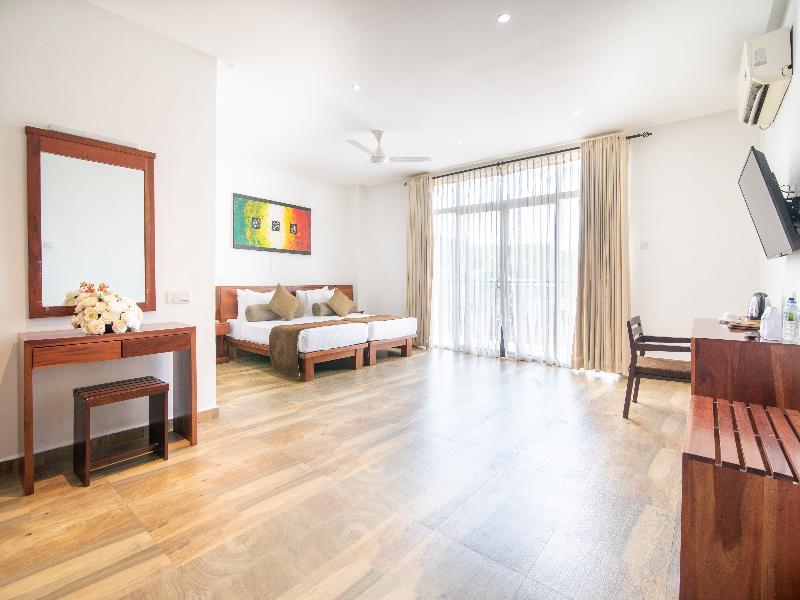 Oak Ray Regency Hotel image
