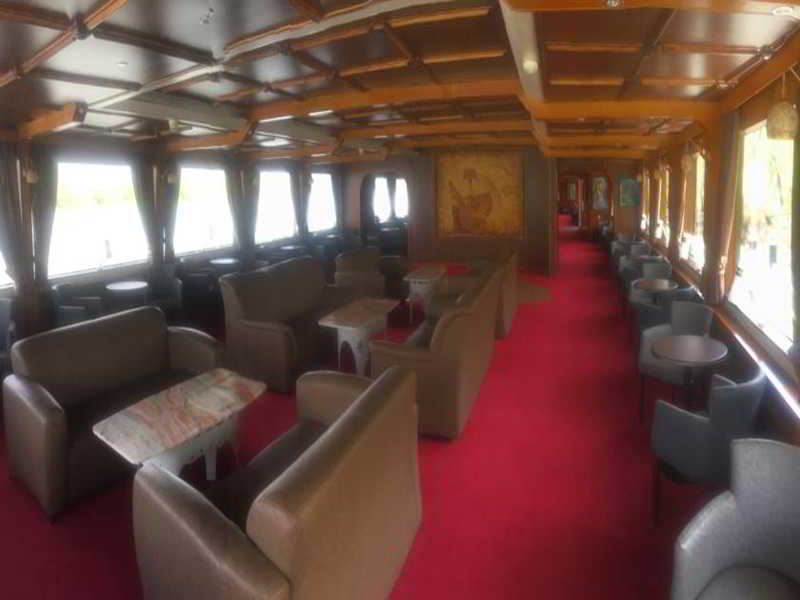 コンパス リバー シティ ボーテル