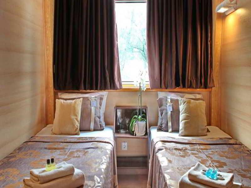 コンパス リバー シティ ボーテル