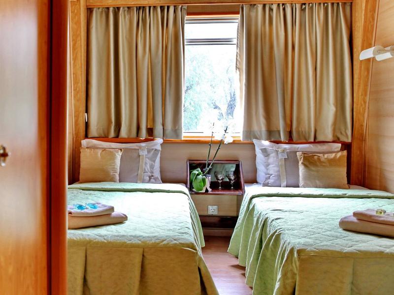 コンパス リバー シティ ボーテル