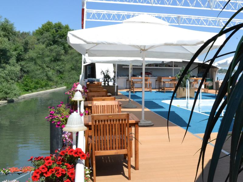 コンパス リバー シティ ボーテル