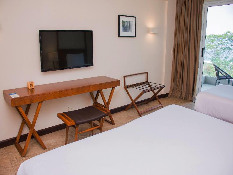 Wyndham Tamarindo image