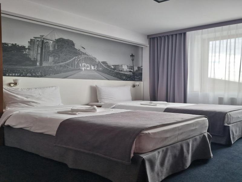Terminal Hotel image