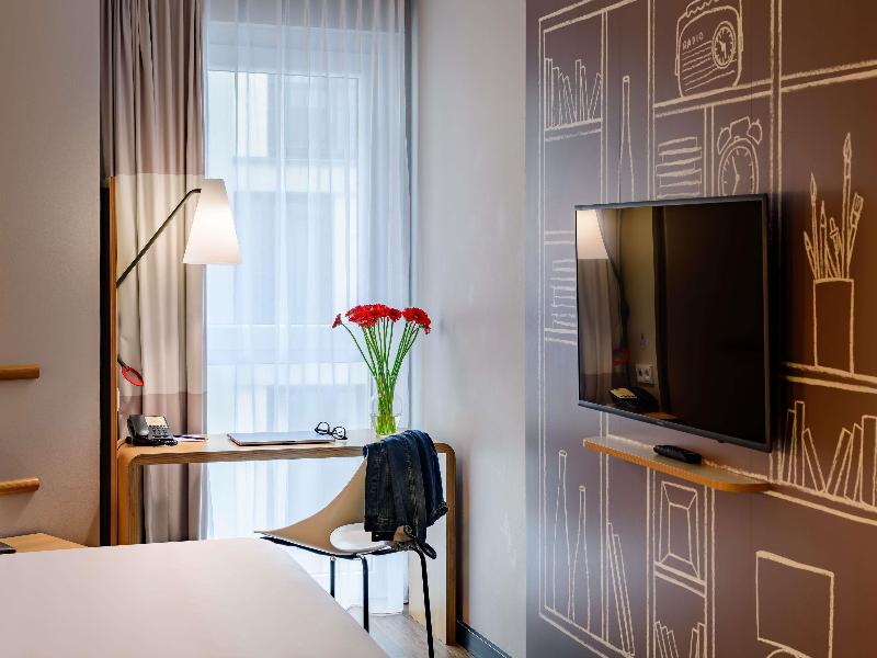 ibis Berlin Hauptbahnhof image