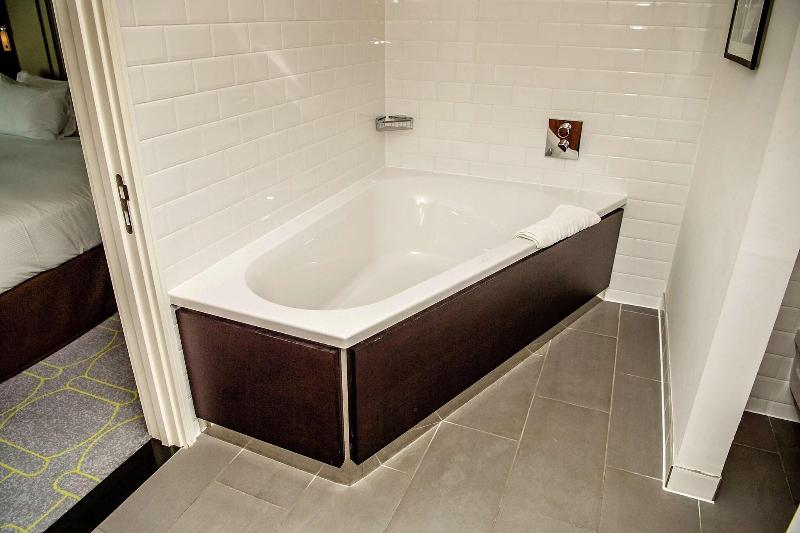 Hilton Southampton - Utilita Bowl image