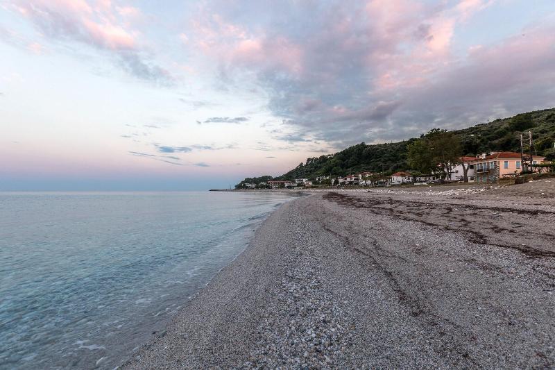 Aeolos image