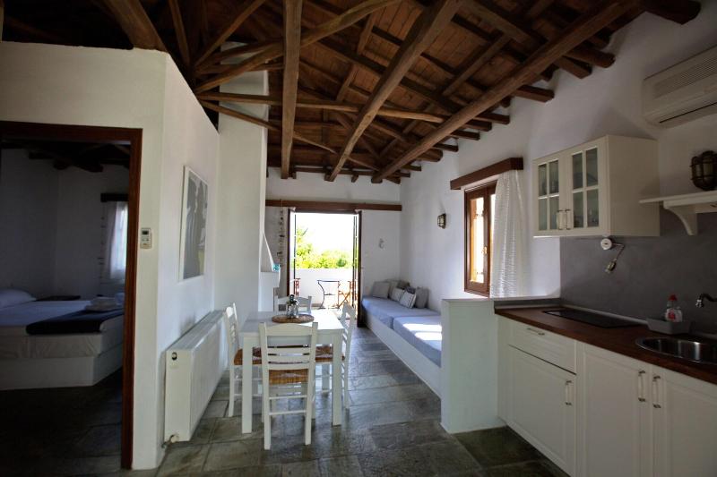 Aeolos image