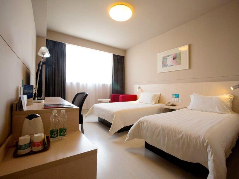 Jinjiang Inn Shenyang Middle Street image