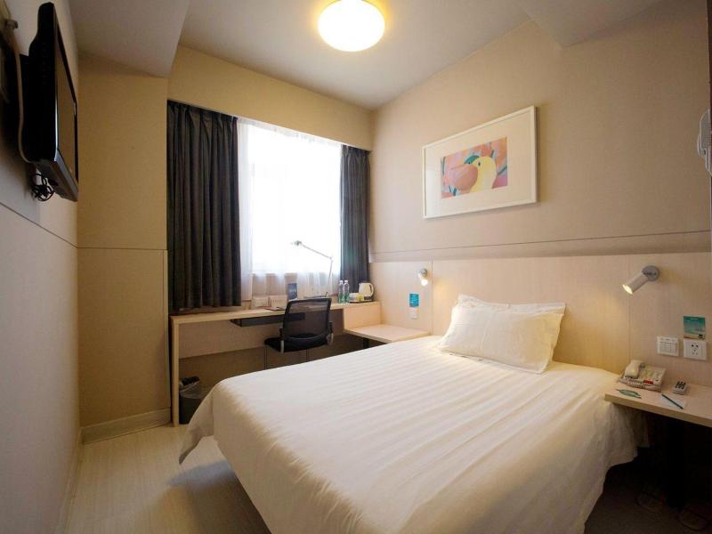 Jinjiang Inn Shenyang Middle Street image