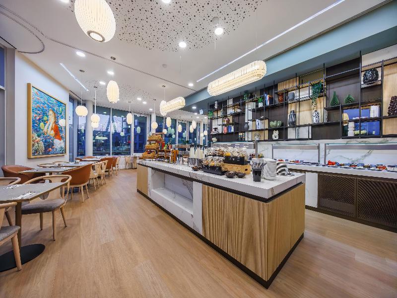 art'otel cologne powered by Radisson Hotels image