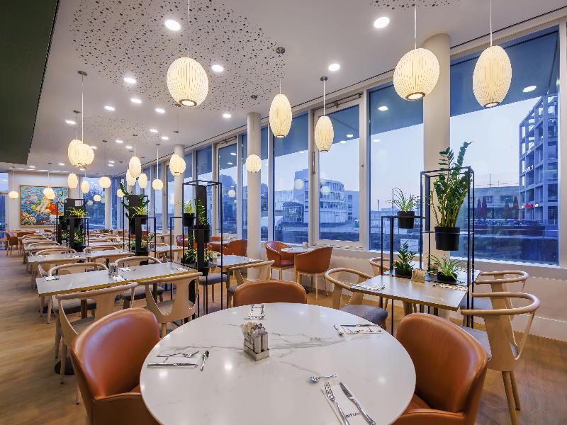 art'otel cologne powered by Radisson Hotels image
