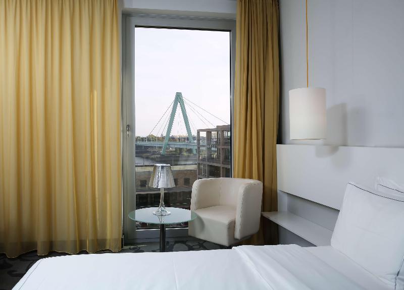 art'otel cologne powered by Radisson Hotels image