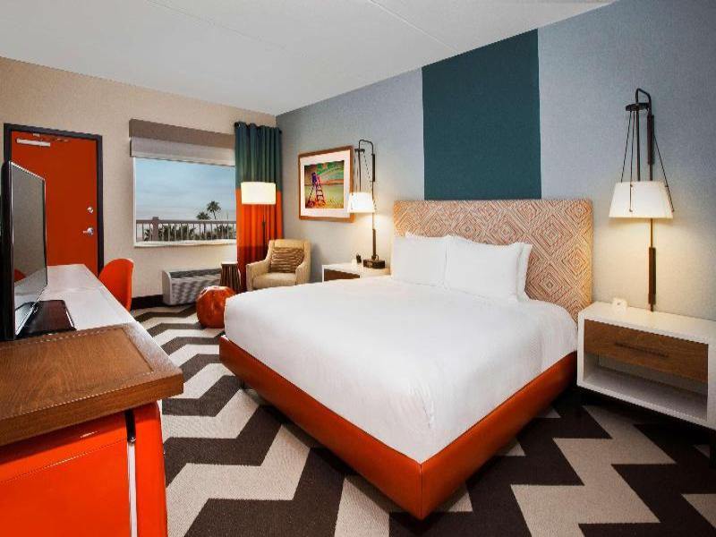 DoubleTree by Hilton Galveston, TX image