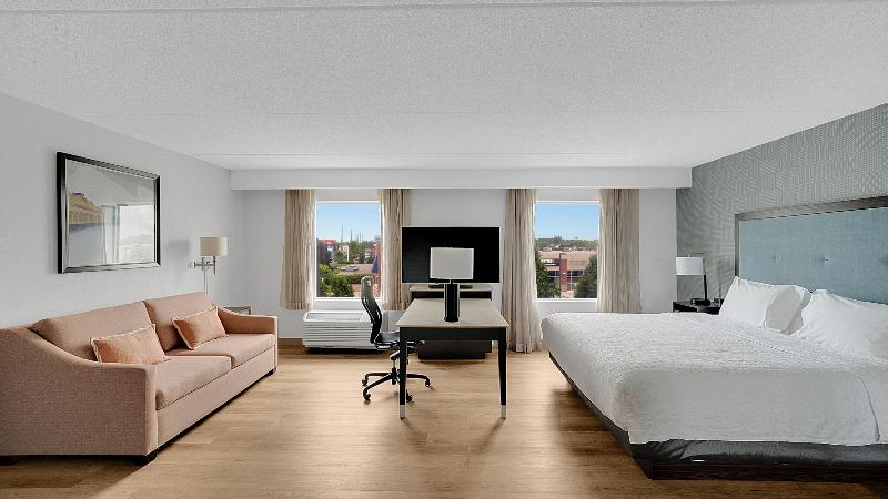 Hampton Inn & Suites by Hilton Toronto Markham image