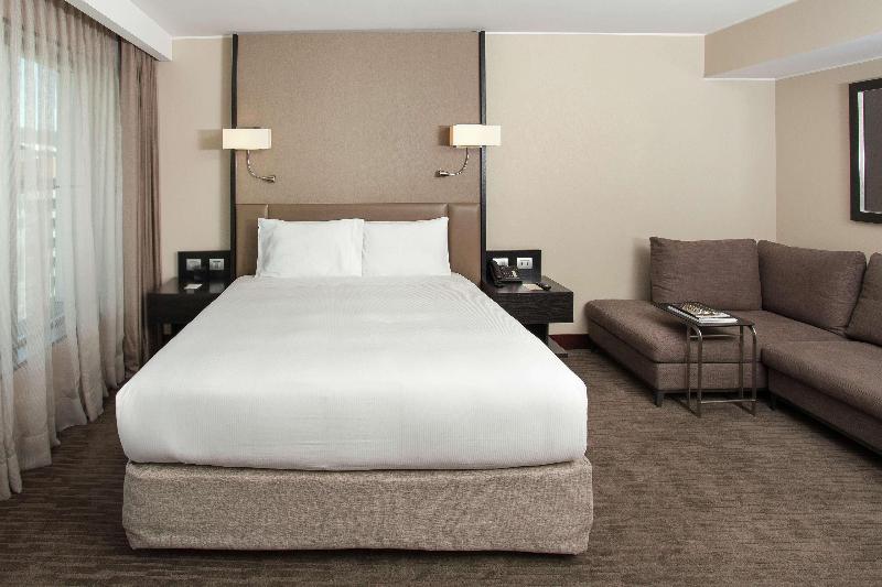 DoubleTree by Hilton Santiago - Vitacura image