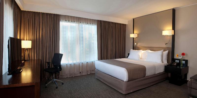 DoubleTree by Hilton Santiago - Vitacura image