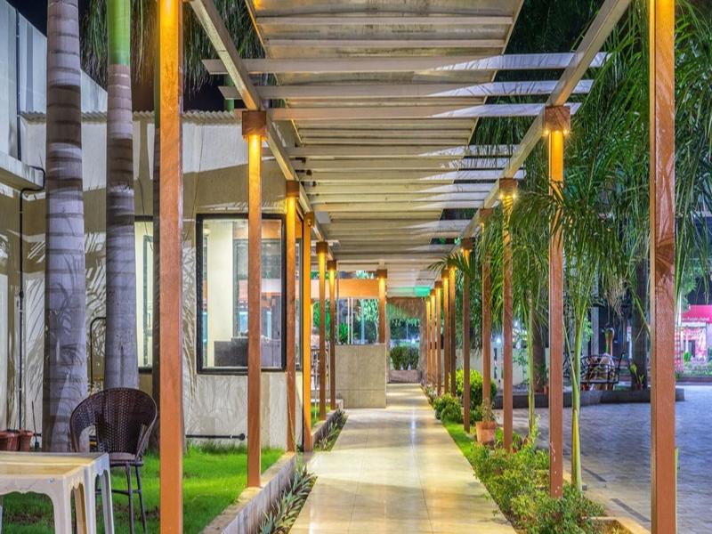 Pushpak Resort