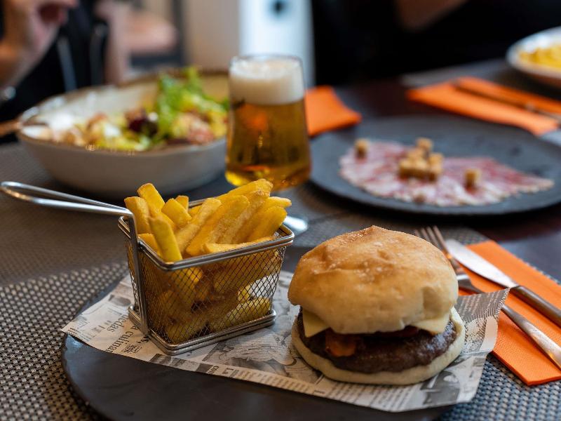 ibis Barcelona Mollet image