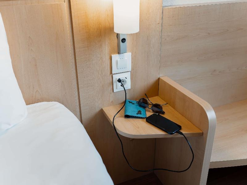 ibis Barcelona Mollet image